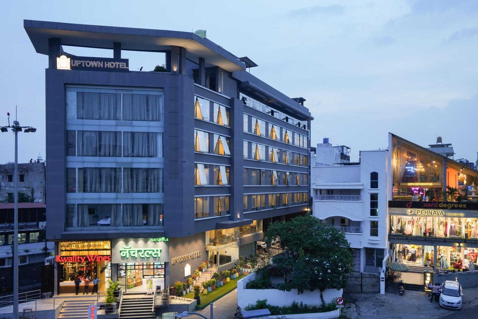 Uptown Hotel Nagpur Luaran gambar